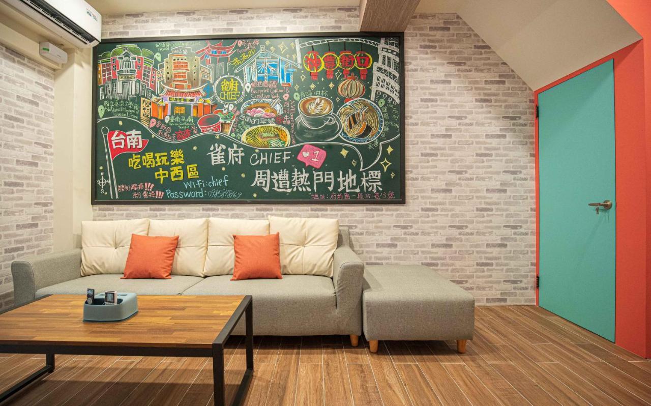Chief Homestay Tainan Bagian luar foto
