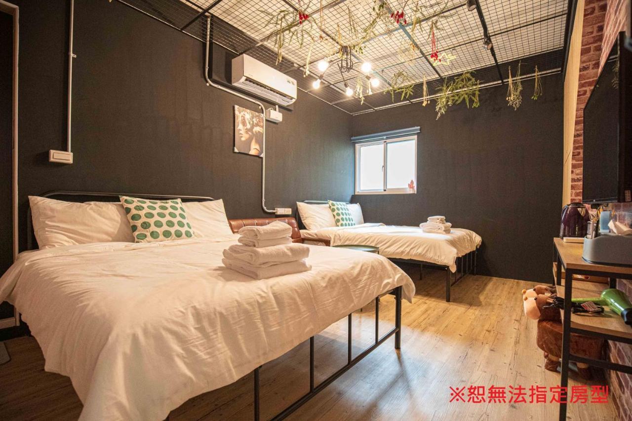 Chief Homestay Tainan Bagian luar foto